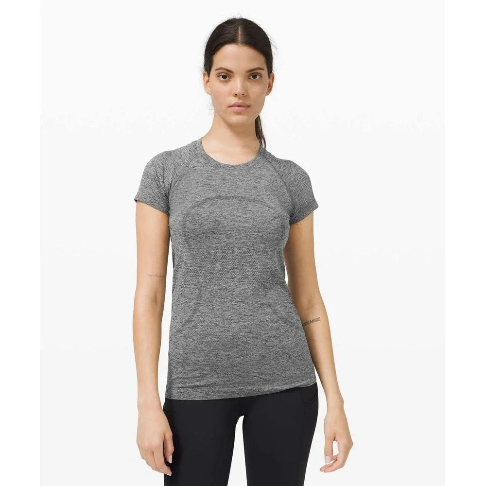 Lululemon Swiftly Tech‎ Short Sleeve 2.0 Silver Drop Size 12 Yoga Pilates